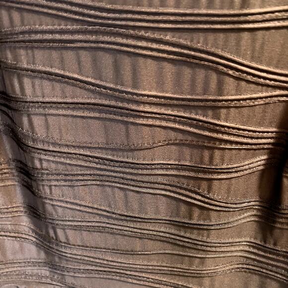 Frank Lyman Design Peplum Sheath Dress Size 10 Black Textured Striped Classic - Picture 13 of 14